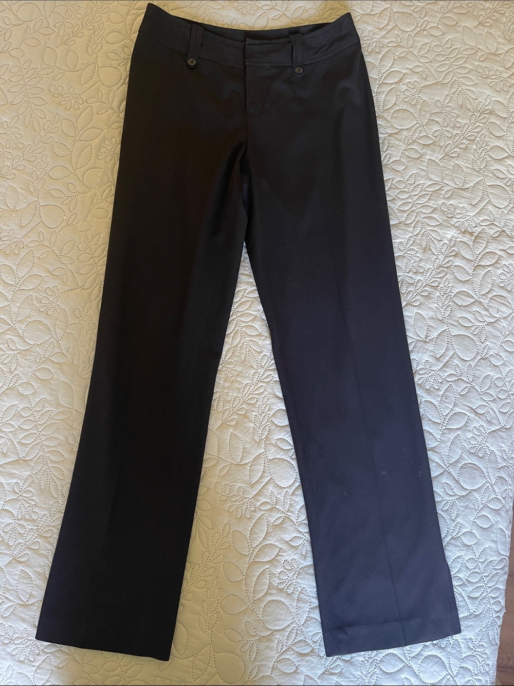 Nine West Black Dress Pants Straight Leg 4”slit at Hemline Back Pockets Size 6